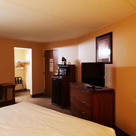 Surestay Plus Hotel By Best Western Блоек-Рівер-Фолз Екстер'єр фото